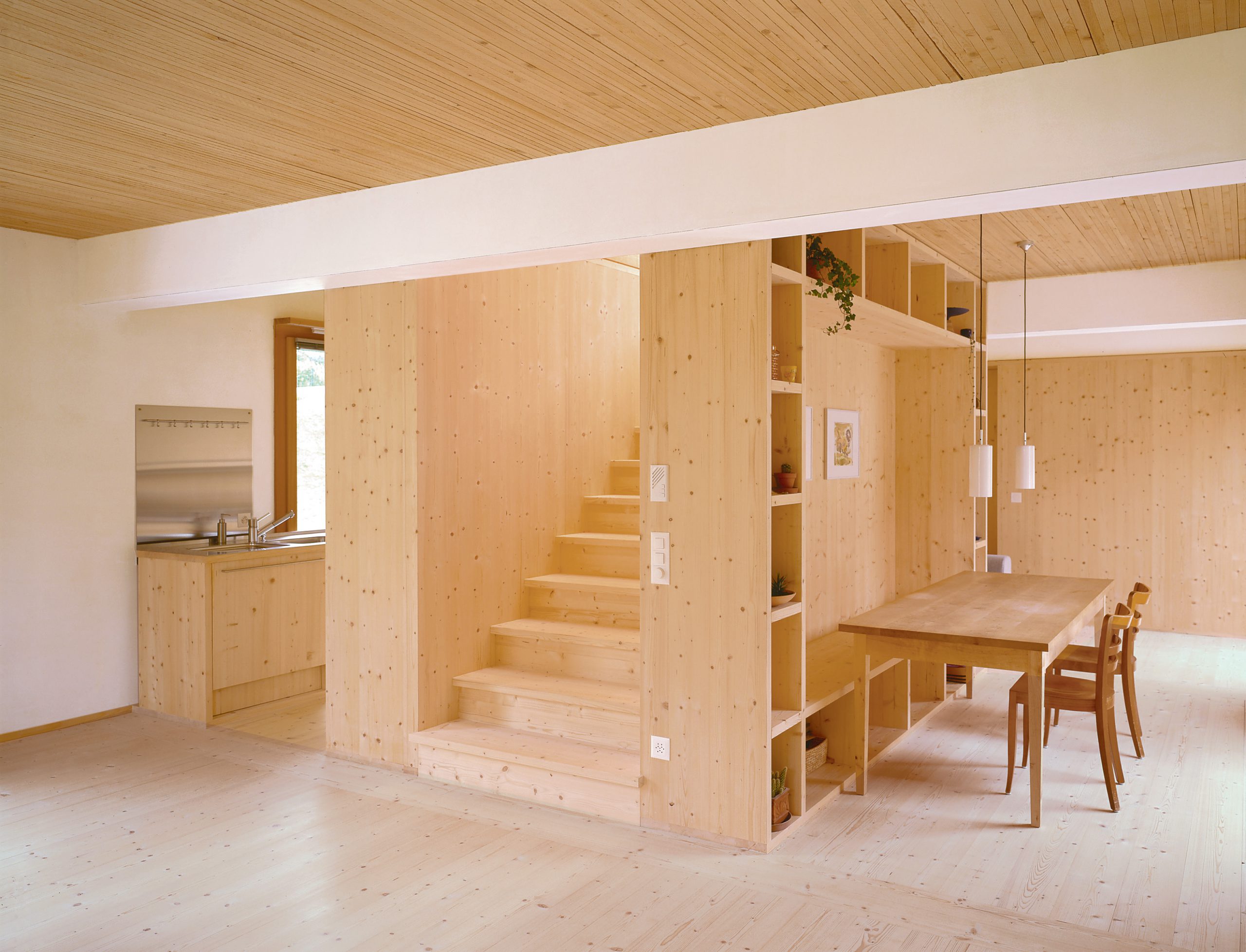 Innenausstattung aus Holz_Haus Raselli-Kalt, Li Curt, 2002, Bildnachweis_Ralph Feiner Malans LIGNUM